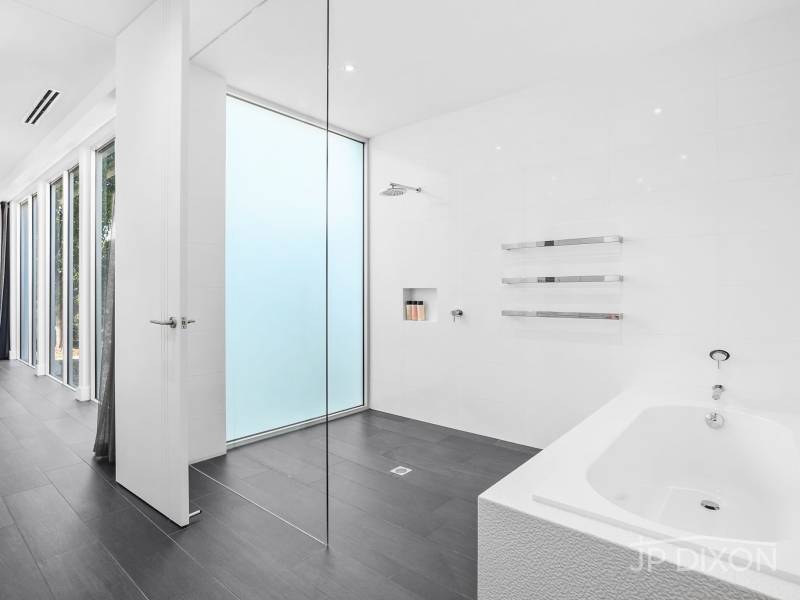 2 Higinbotham Street, BRIGHTON, VIC 3186 Australia