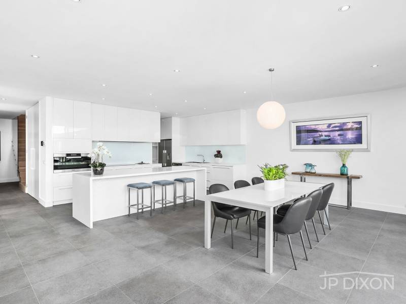 2 Higinbotham Street, BRIGHTON, VIC 3186 Australia