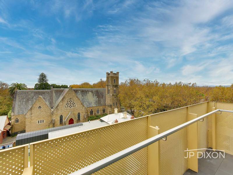 501/879 Dandenong Road Service Road, MALVERN EAST, VIC 3145 Australia