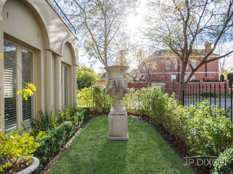 41 St James Park Drive, BRIGHTON, VIC 3186 Australia