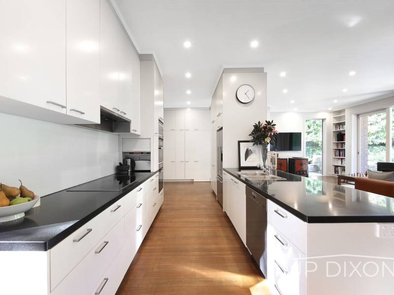 60 Bay Street, BRIGHTON, VIC 3186 Australia