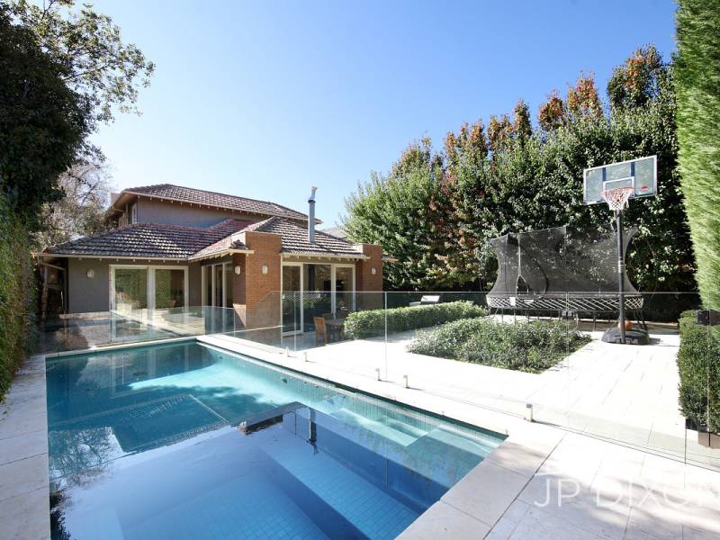 60 Bay Street, BRIGHTON, VIC 3186 Australia