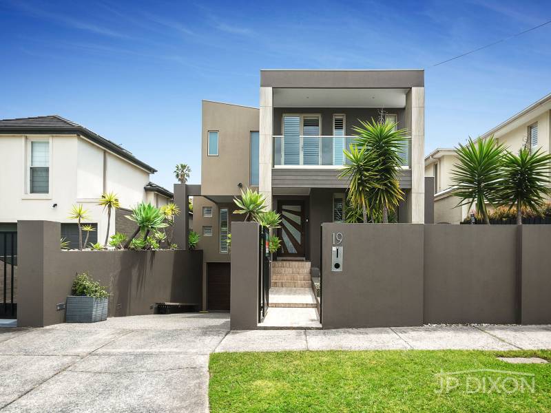 19 Sea Parade, MENTONE, VIC 3194 Australia