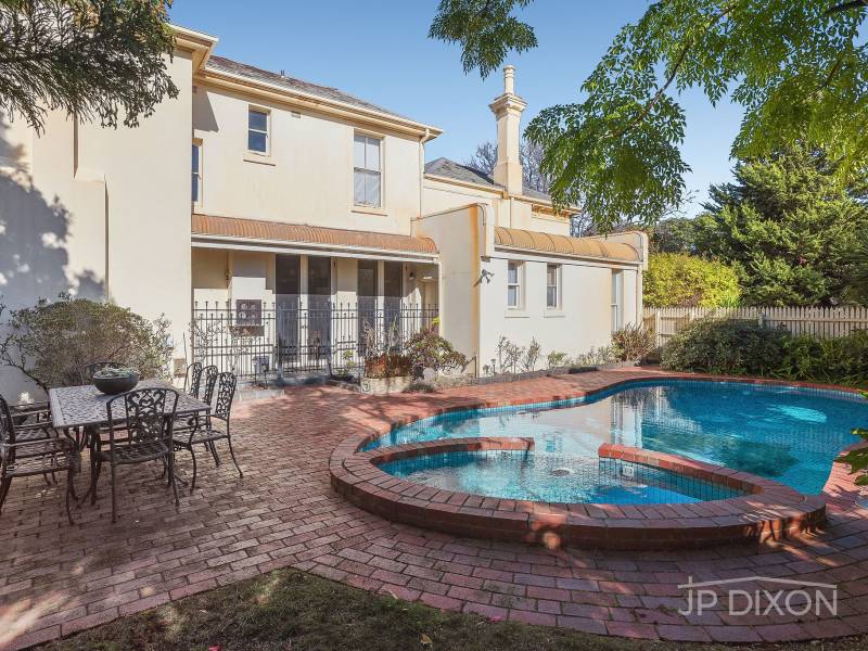 2 Sussex Street, BRIGHTON, VIC 3186 Australia