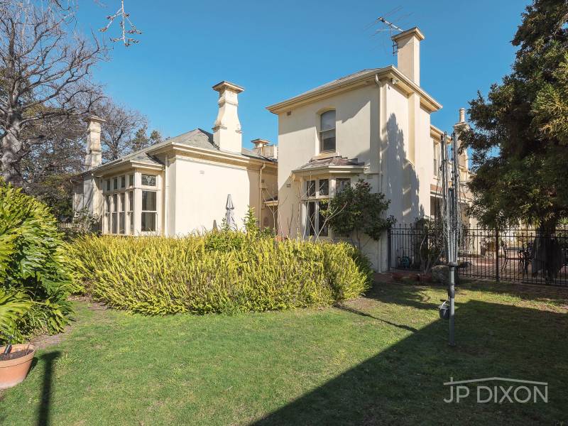 2 Sussex Street, BRIGHTON, VIC 3186 Australia