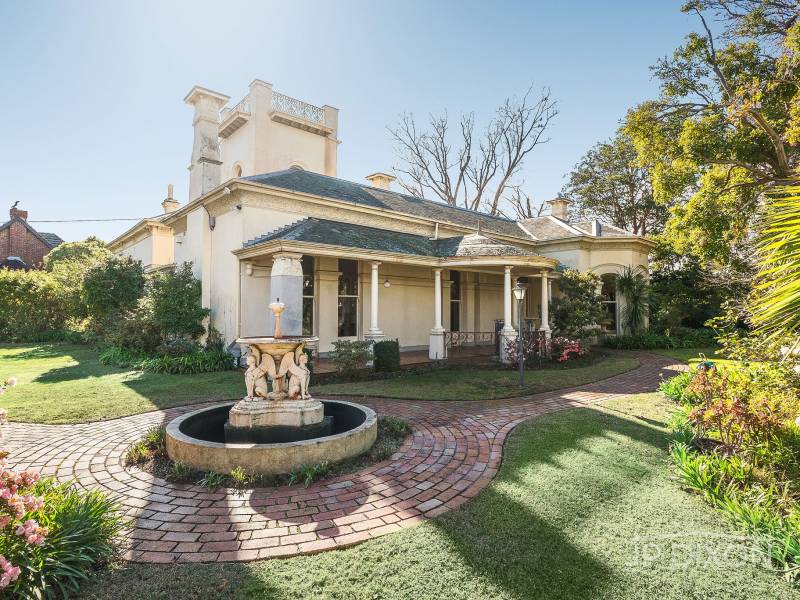 2 Sussex Street, BRIGHTON, VIC 3186 Australia