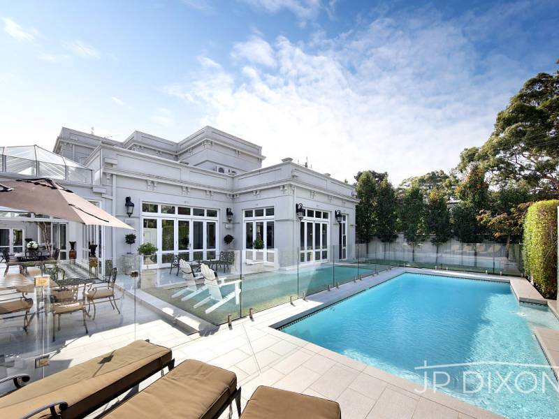 31 Middle Crescent, BRIGHTON, VIC 3186 Australia