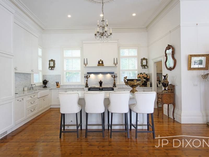 31 Middle Crescent, BRIGHTON, VIC 3186 Australia