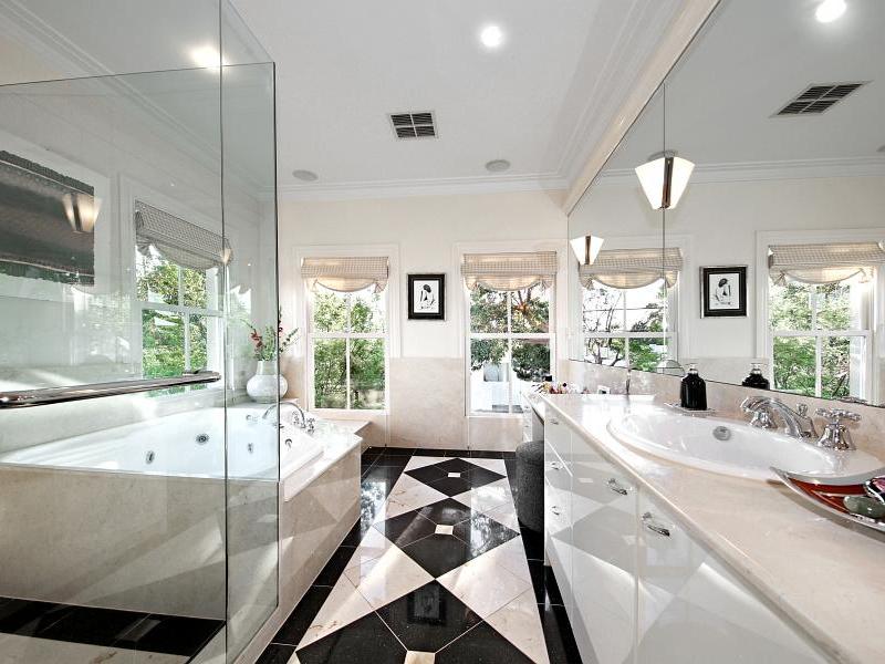 14 Sussex Street, BRIGHTON, VIC 3186 Australia