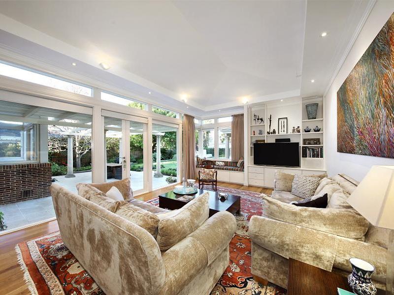 14 Sussex Street, BRIGHTON, VIC 3186 Australia