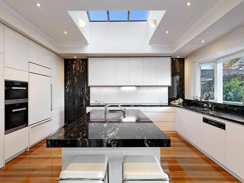 14 Sussex Street, BRIGHTON, VIC 3186 Australia