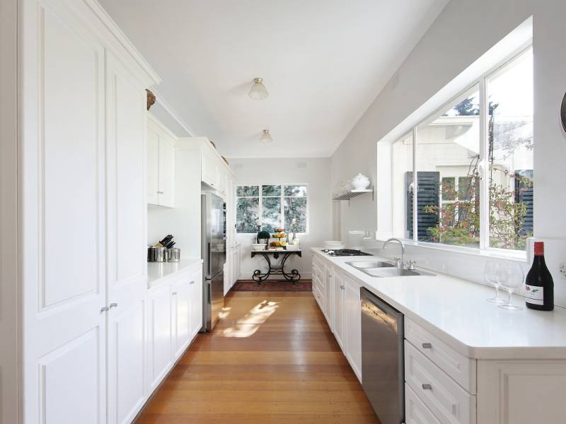 4 Seacombe Grove, BRIGHTON, VIC 3186 Australia