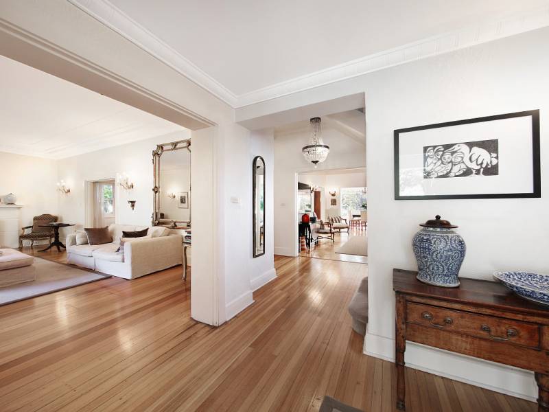 4 Seacombe Grove, BRIGHTON, VIC 3186 Australia