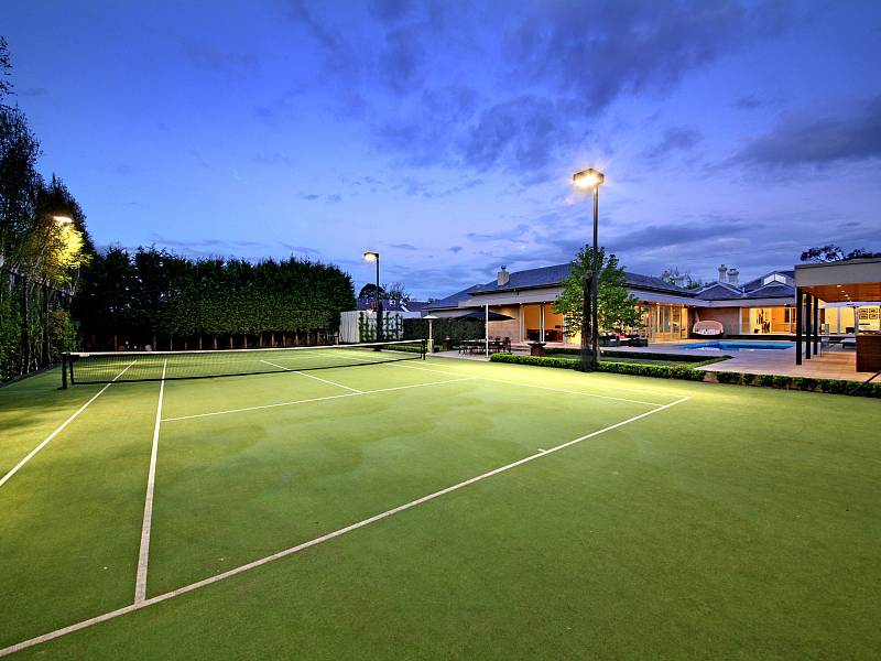 32 Middle Crescent, BRIGHTON, VIC 3186 Australia