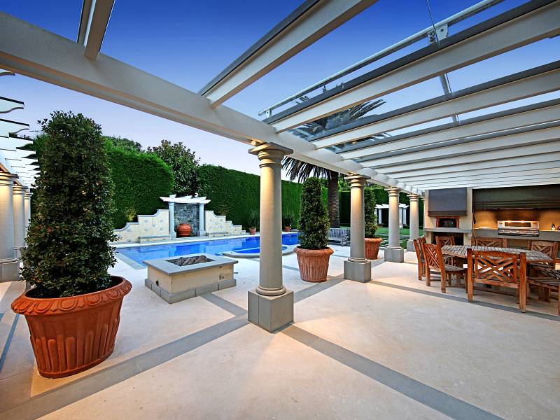 15 Moule Avenue, BRIGHTON, VIC 3186 Australia