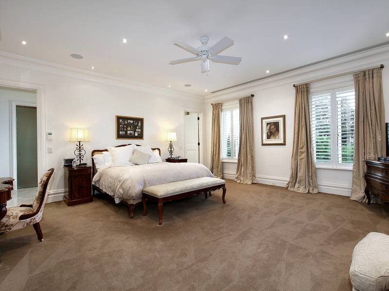 15 Moule Avenue, BRIGHTON, VIC 3186 Australia