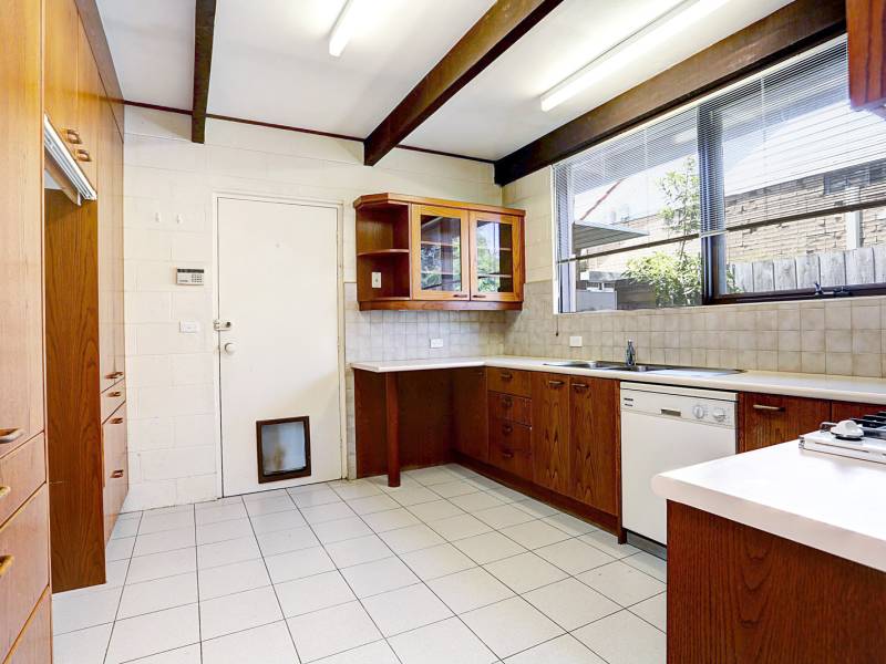 18 Young Street, BRIGHTON, VIC 3186 Australia