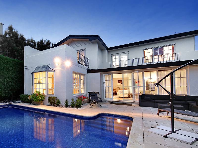 35 Seacombe Grove, BRIGHTON, VIC 3186 Australia