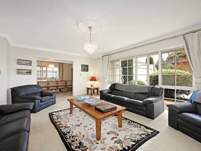 16 Wolseley Grove, BRIGHTON, VIC 3186 Australia