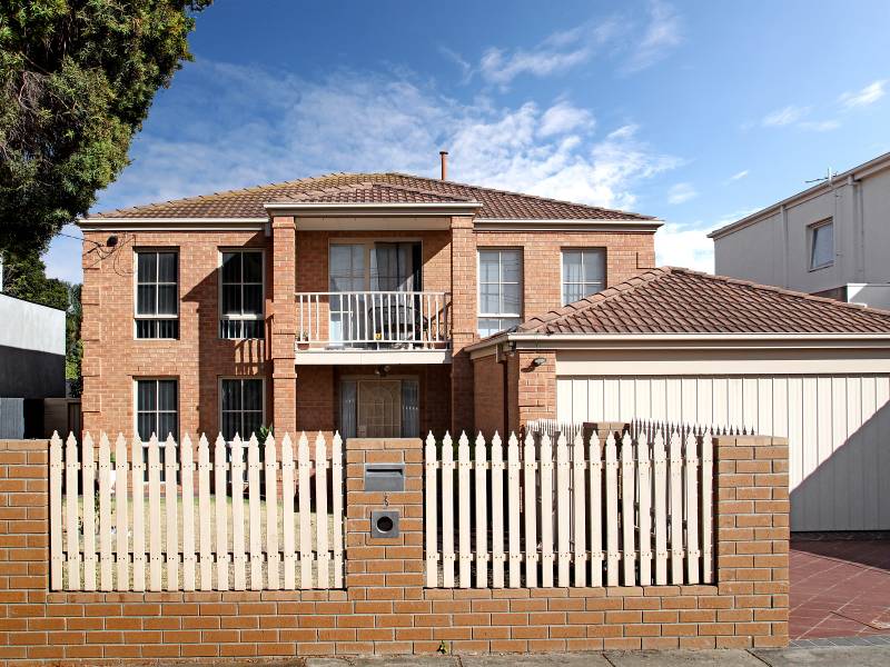 3 Edgar Street, BRIGHTON, VIC 3186 Australia