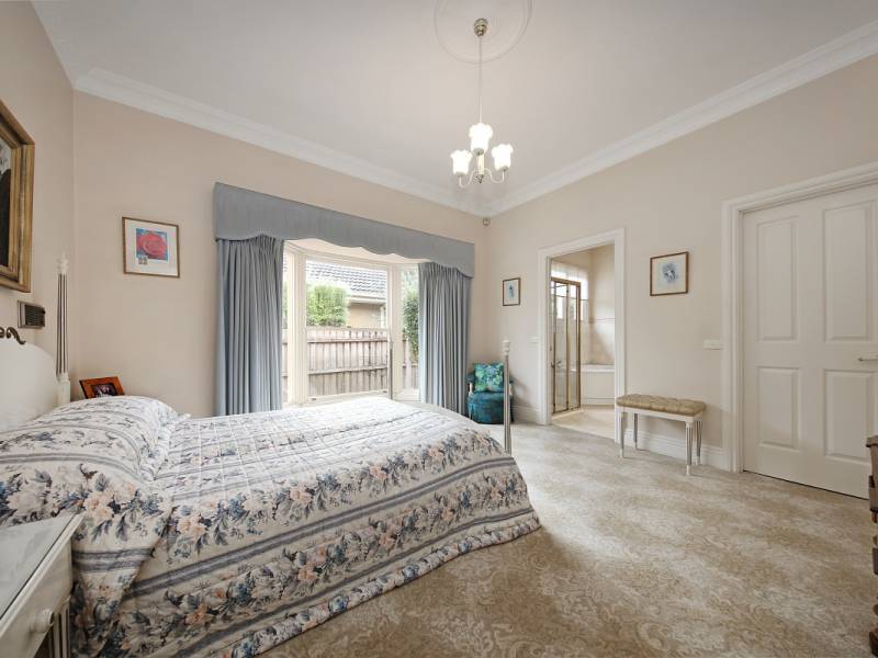 61A Roslyn Street, BRIGHTON, VIC 3186 Australia