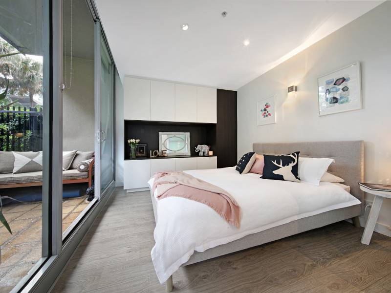 111/1 Danks Street West, PORT MELBOURNE, VIC 3207 Australia