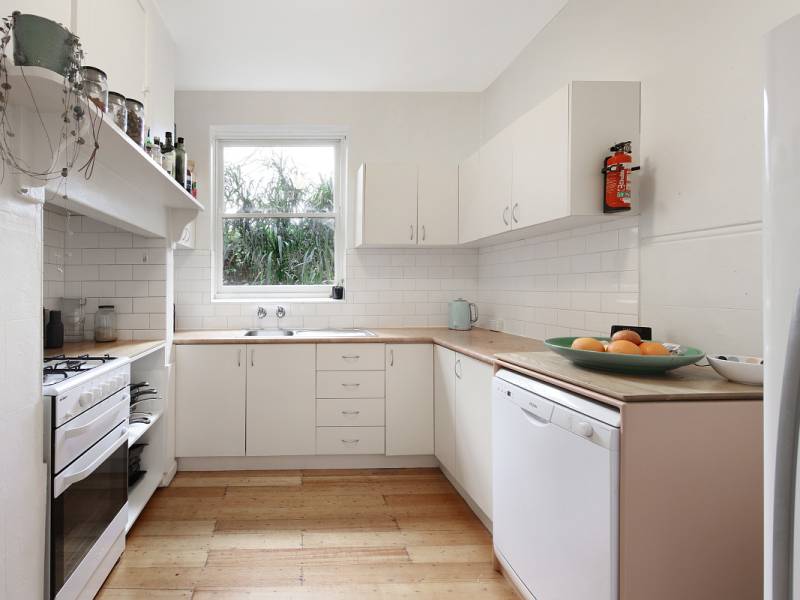 2/31 Eildon Road, ST KILDA, VIC 3182 Australia