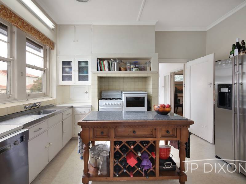 17 Hall Street, BRIGHTON, VIC 3186 Australia