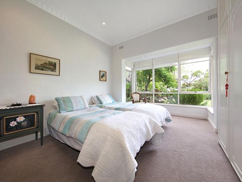 4A Middle Crescent, BRIGHTON, VIC 3186 Australia