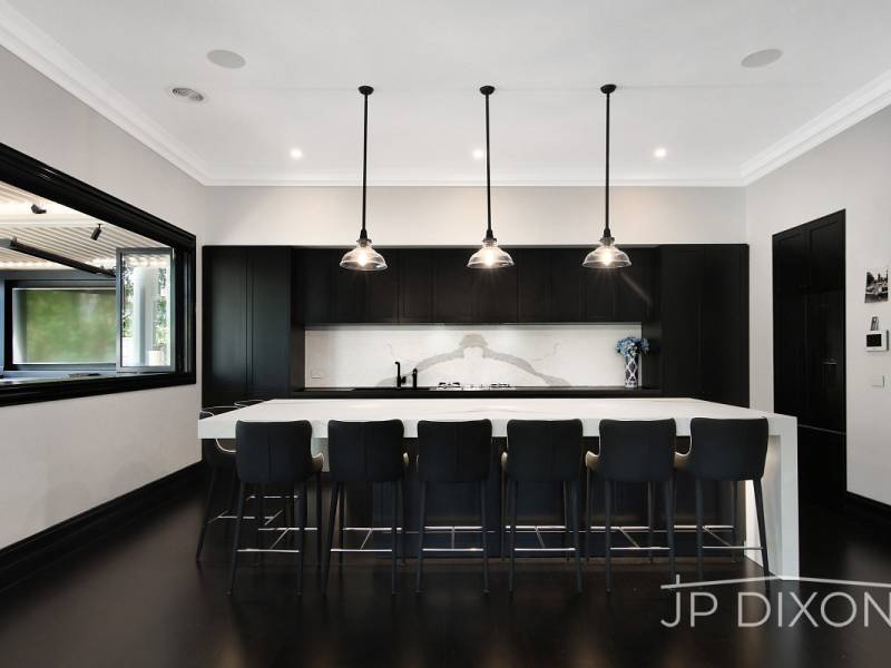 15 Newbay Crescent, BRIGHTON, VIC 3186 Australia