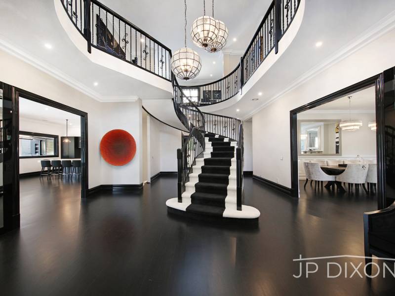 15 Newbay Crescent, BRIGHTON, VIC 3186 Australia