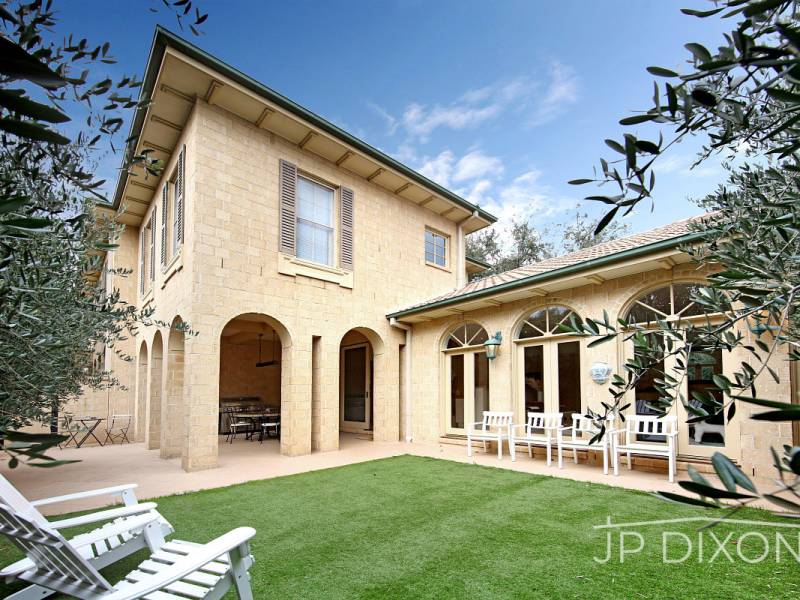 9 St Ninians Road, BRIGHTON, VIC 3186 Australia