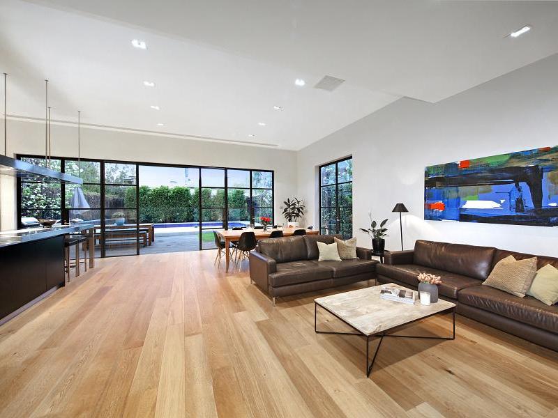 83 Outer Crescent, BRIGHTON, VIC 3186 Australia