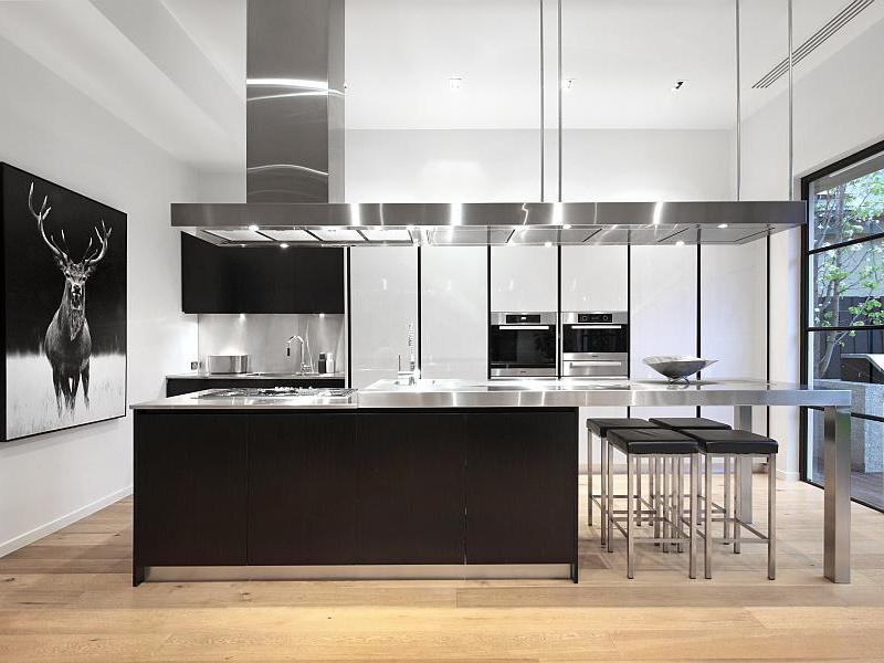 83 Outer Crescent, BRIGHTON, VIC 3186 Australia