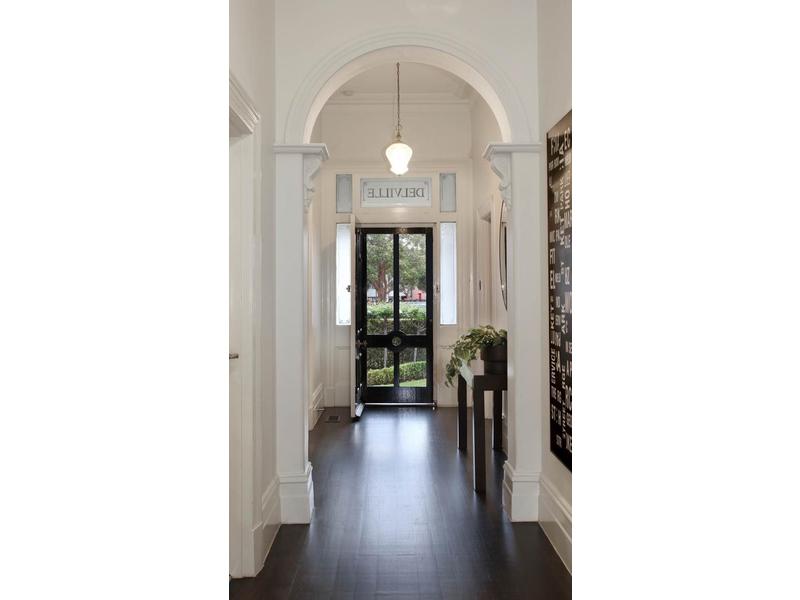 83 Outer Crescent, BRIGHTON, VIC 3186 Australia