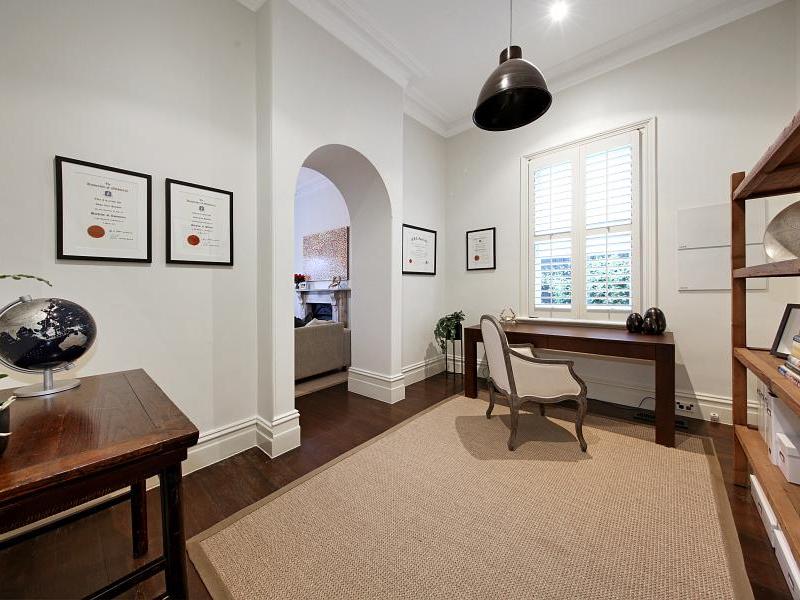 83 Outer Crescent, BRIGHTON, VIC 3186 Australia