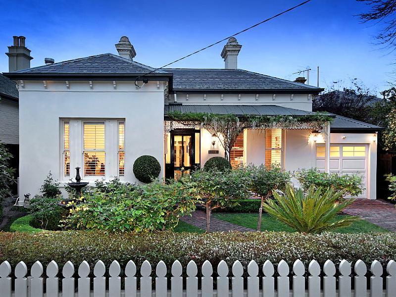 83 Outer Crescent, BRIGHTON, VIC 3186 Australia