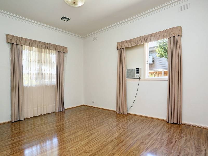 12 Rooding Street, BRIGHTON, VIC 3186 Australia