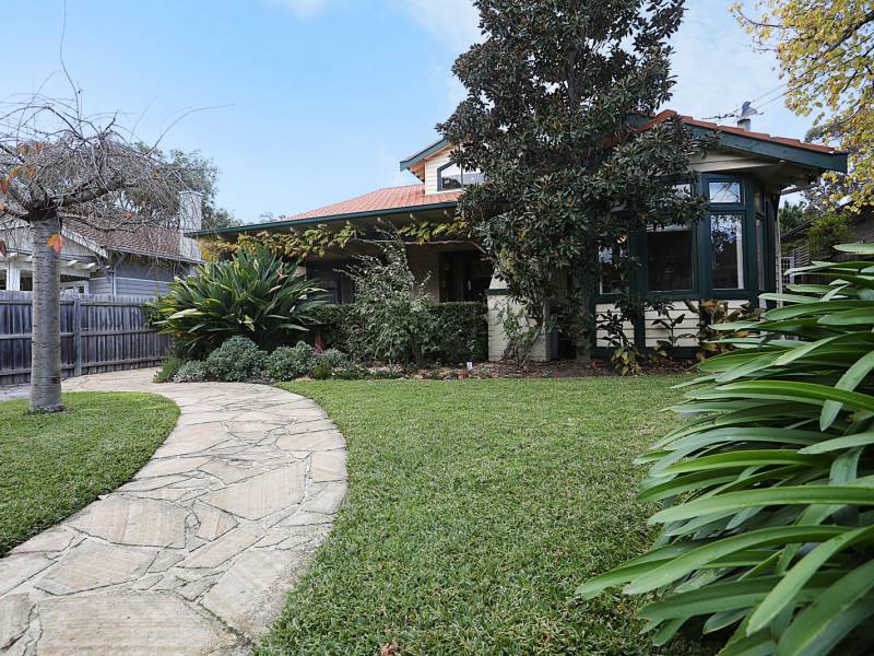 6 Iona Avenue, BRIGHTON, VIC 3186 Australia