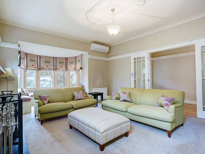 6 Iona Avenue, BRIGHTON, VIC 3186 Australia