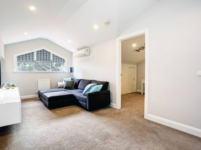 6 Iona Avenue, BRIGHTON, VIC 3186 Australia