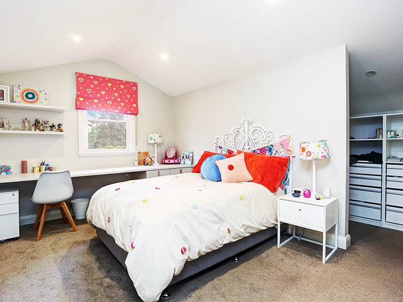 6 Iona Avenue, BRIGHTON, VIC 3186 Australia