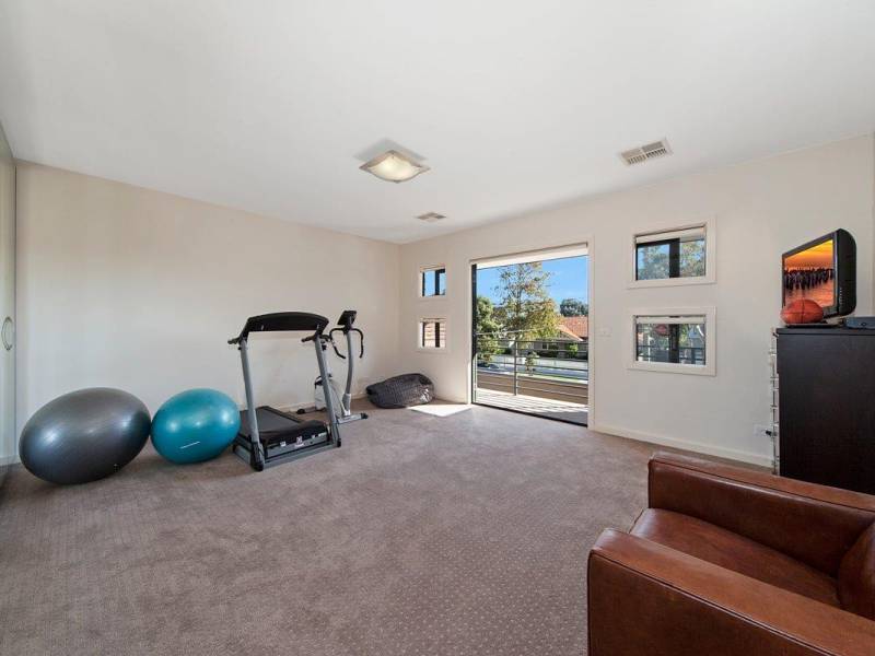 54b Earlsfield Road, HAMPTON, VIC 3188 Australia