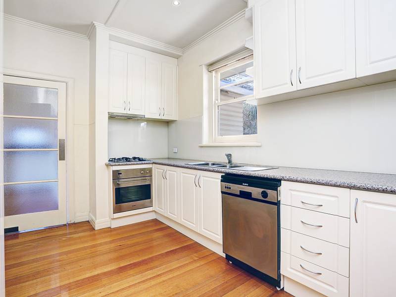 16 Walstab Street, BRIGHTON EAST, VIC 3187 Australia