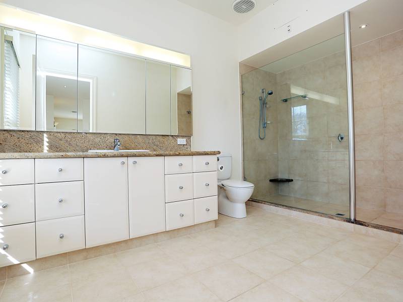 9 St Ninians Road, BRIGHTON, VIC 3186 Australia