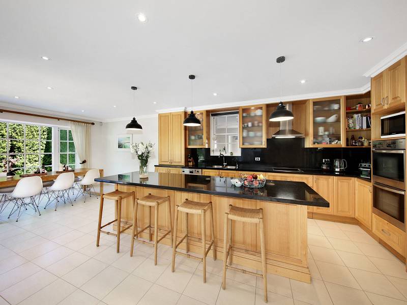 35 Seacombe Grove, BRIGHTON, VIC 3186 Australia