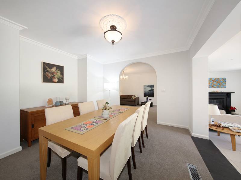 35 Seacombe Grove, BRIGHTON, VIC 3186 Australia