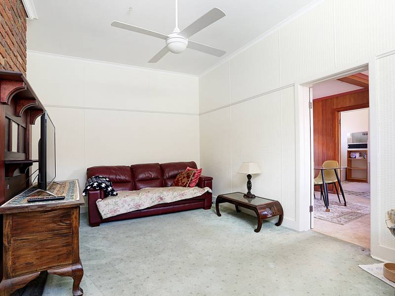 33 Carlyon Street, ORMOND, VIC 3204 Australia