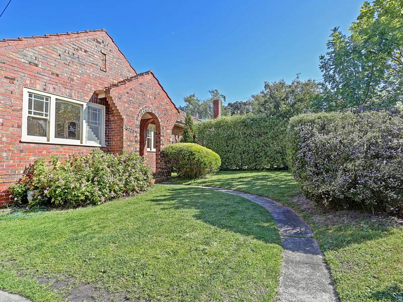 815 Hampton Street, BRIGHTON, VIC 3186 Australia