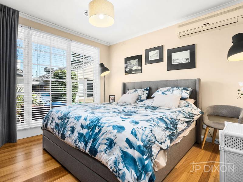 2/18 William Street, BRIGHTON, VIC 3186 Australia